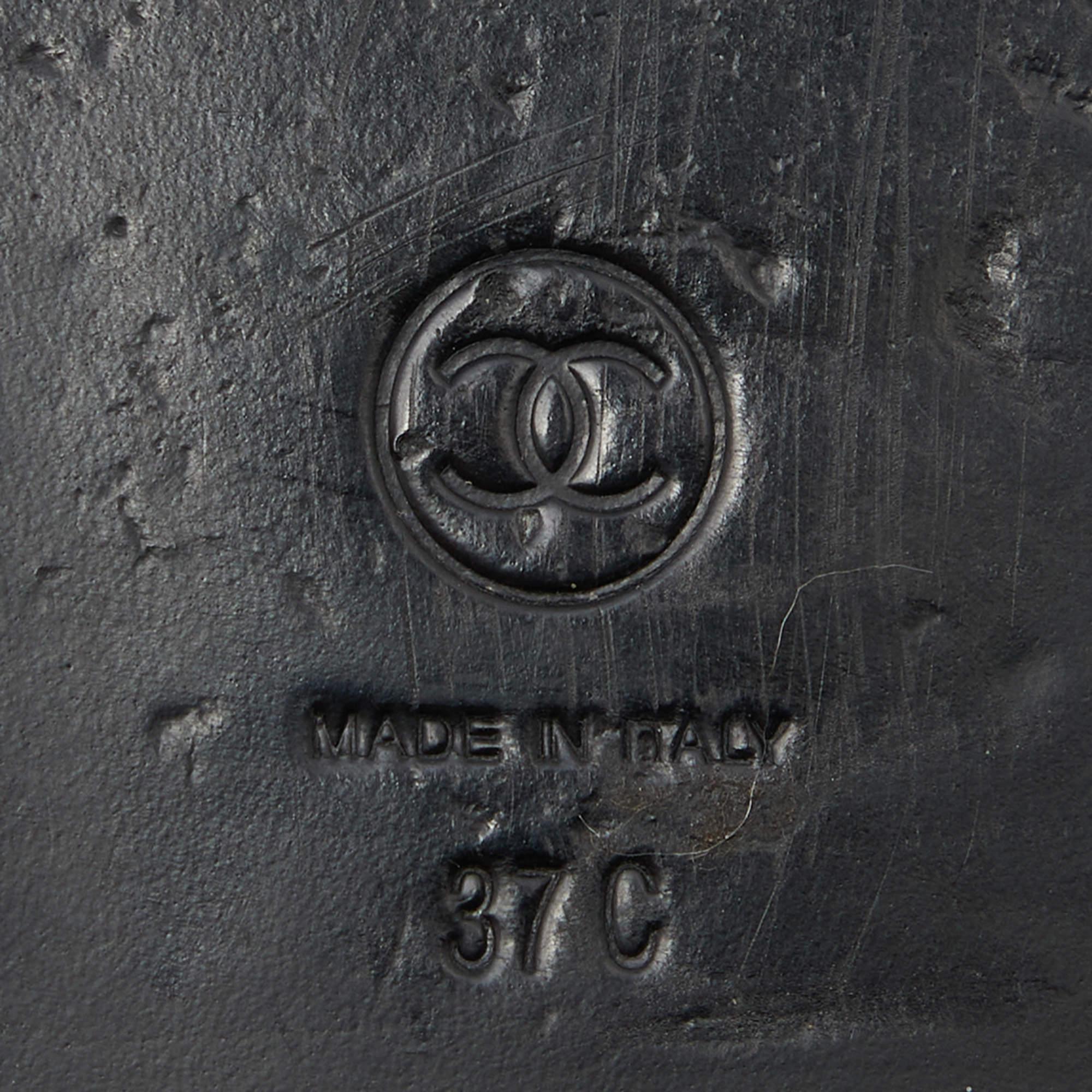 Chanel Black Patent Leather CC Flats Slide Size 37 4