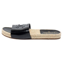 Chanel Black Patent Leather CC Logo Flat Espadrille Slides Size 40