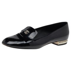 Chanel Black Patent Leather CC Pearl Embellished Smoking Loafers Size 37.5