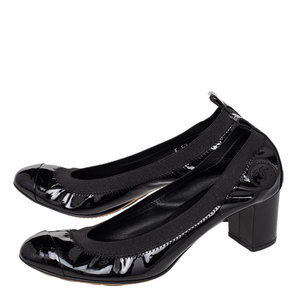 Chanel Black Patent Leather CC Scrunch Block Heel Pumps Size 38 3