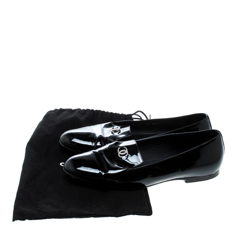 Chanel Black Patent Leather CC Smoking Slippers Size 38 4