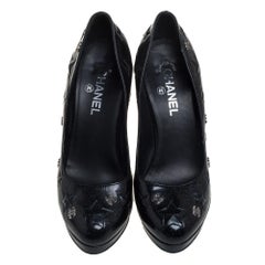 Chanel Black Patent Leather CC Star Slip On Pumps Size 40.5