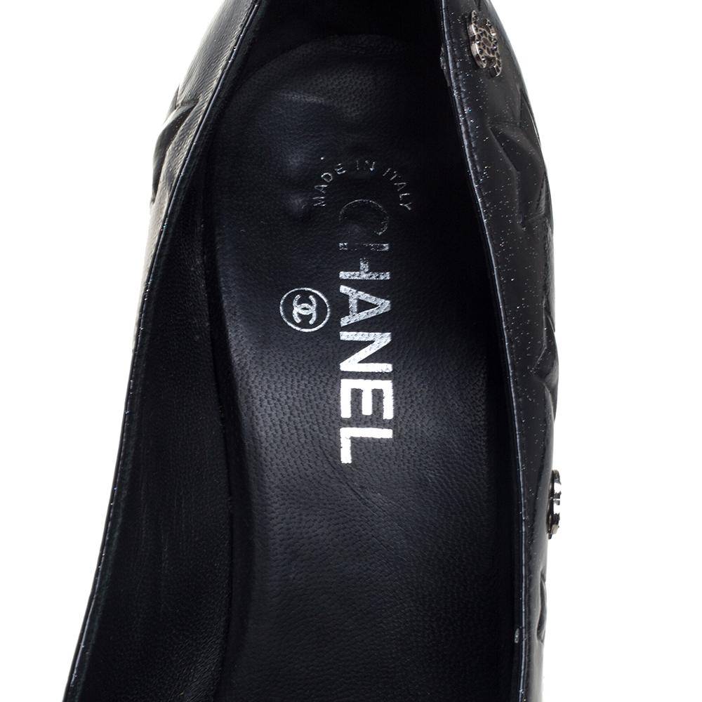 Chanel Black Patent Leather CC Star Slip On Pumps Size 40.5 2