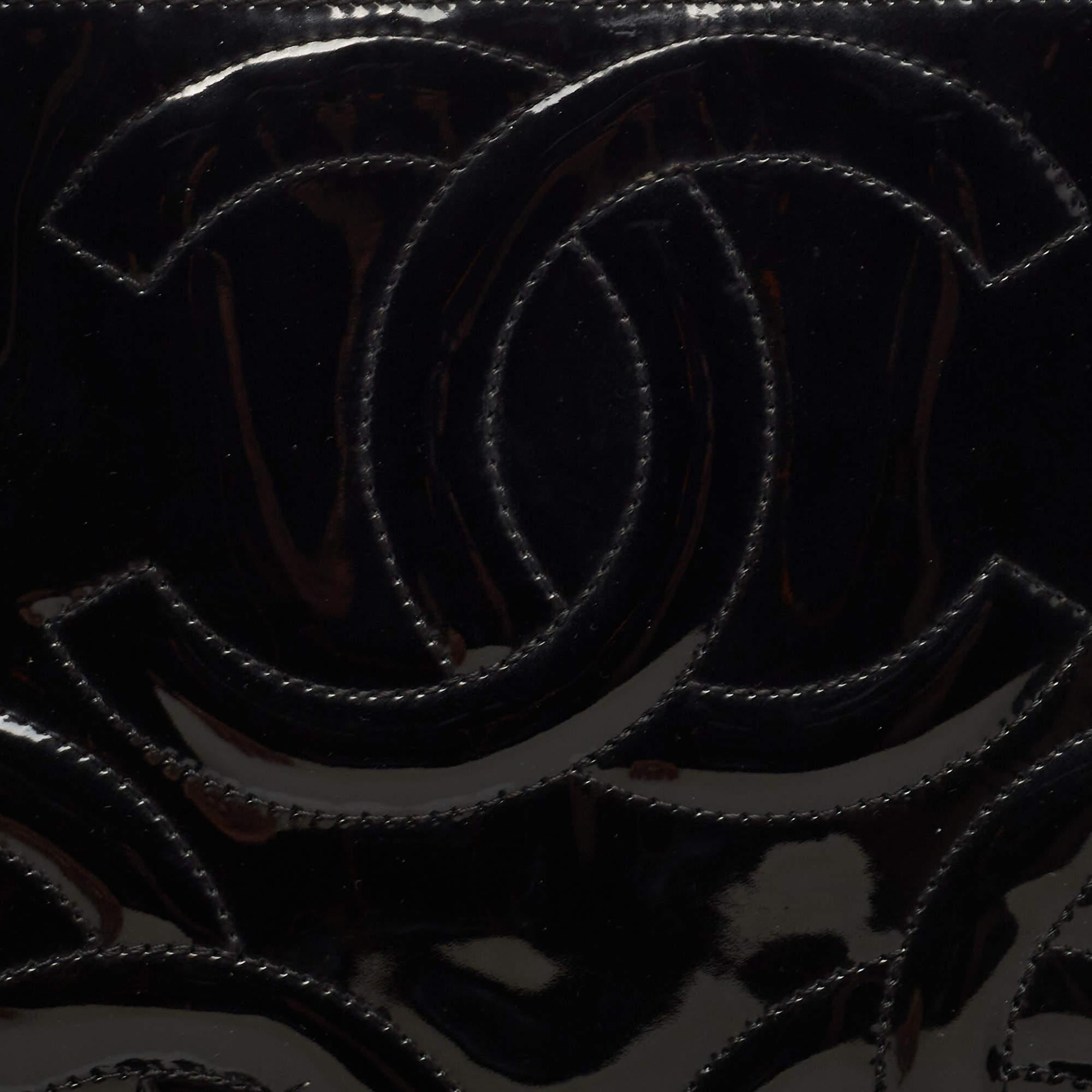 Chanel Black Patent Leather CC Tote 4