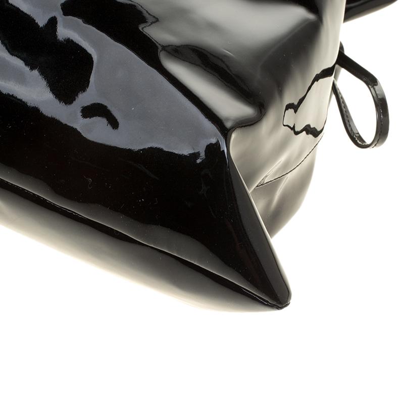 Chanel Black Patent Leather Crystal CC Bon Bon Tote 7