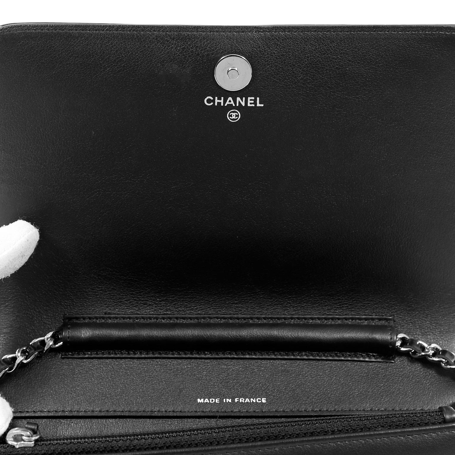 Chanel Black Patent Leather Crystal CC Wallet on a Chain In Excellent Condition In Palm Beach, FL