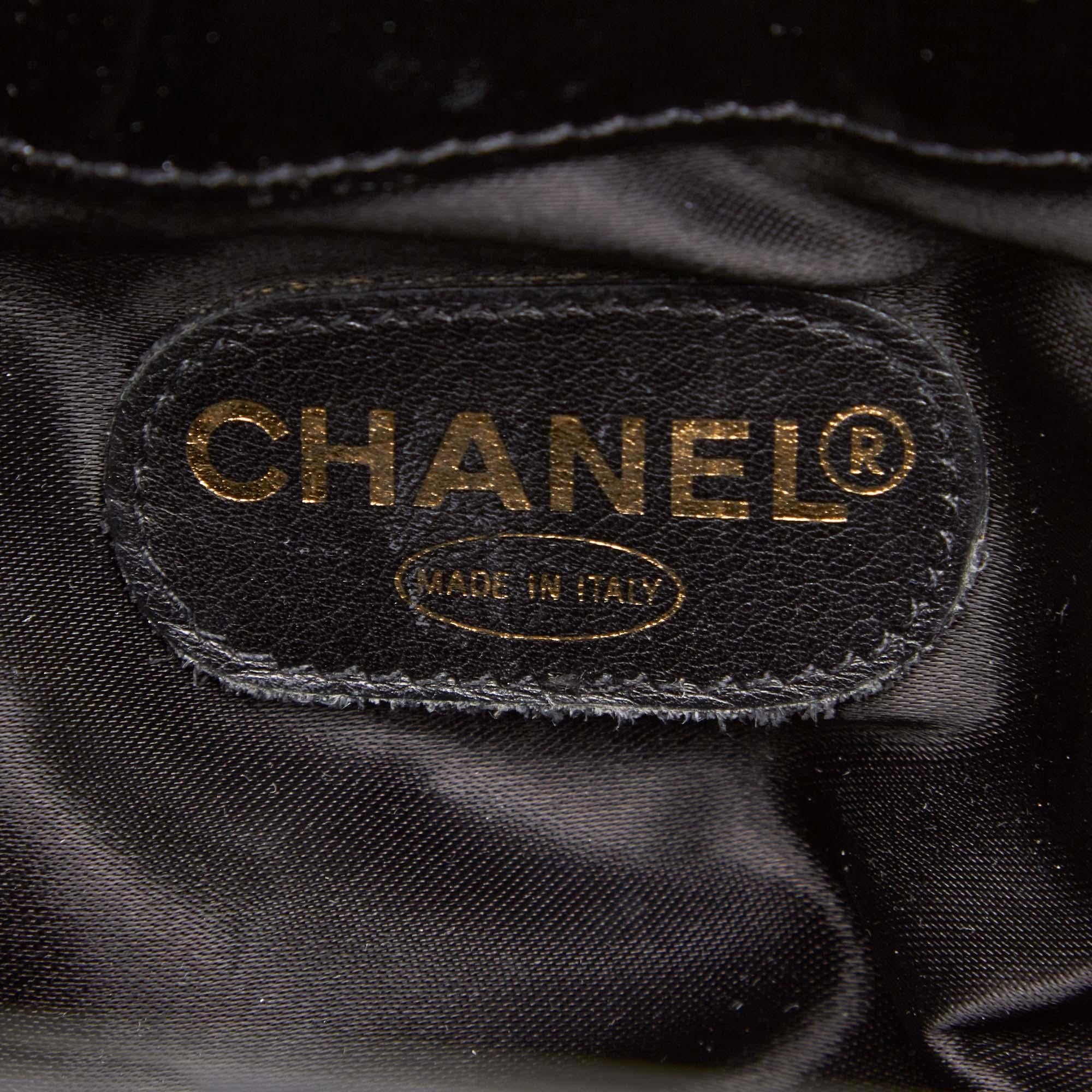 Chanel Black Patent Leather Drawstring Bucket Bag 2