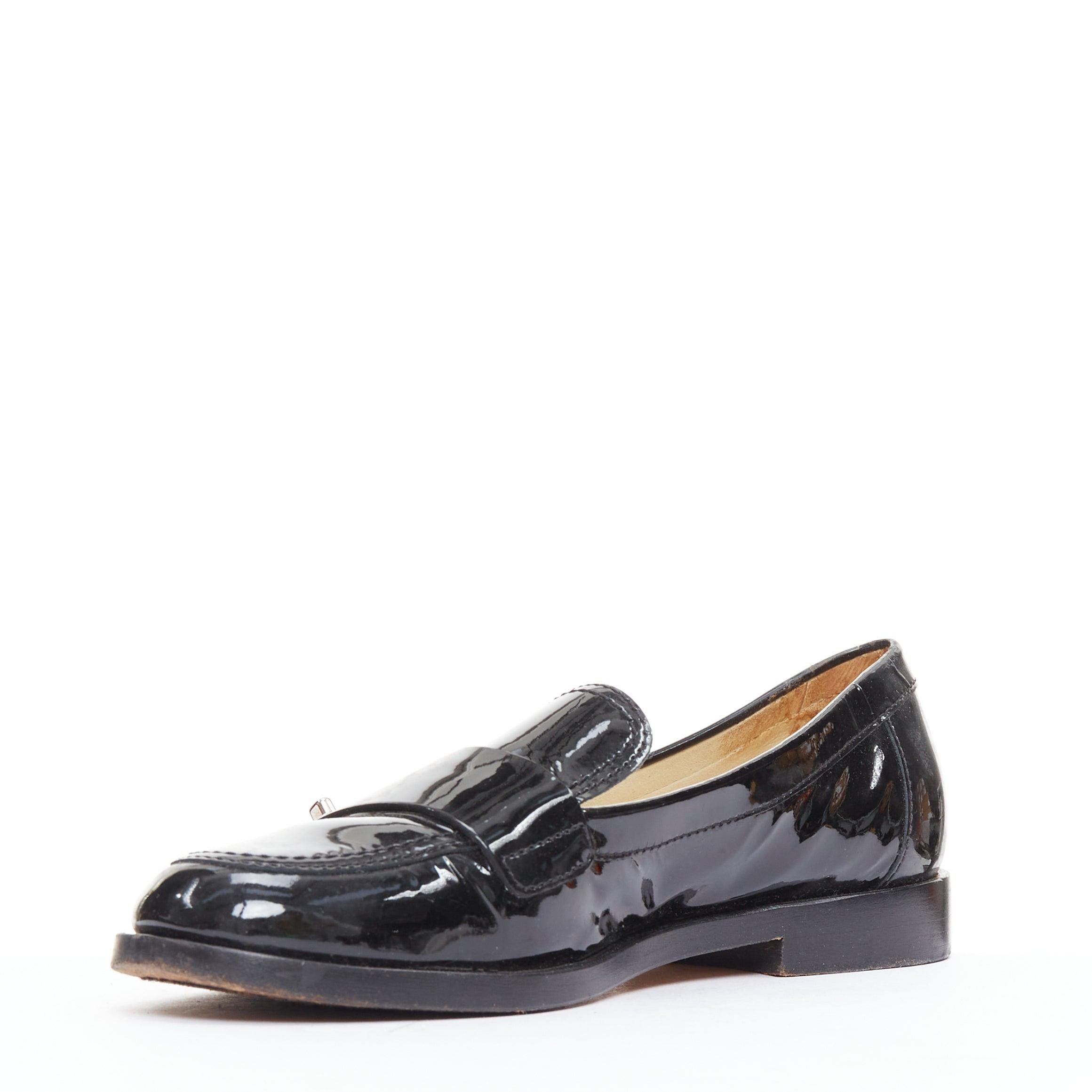 Chanel mocassins en cuir verni noir avec logo CC imbriqué EU36.5 Bon état - En vente à Hong Kong, NT