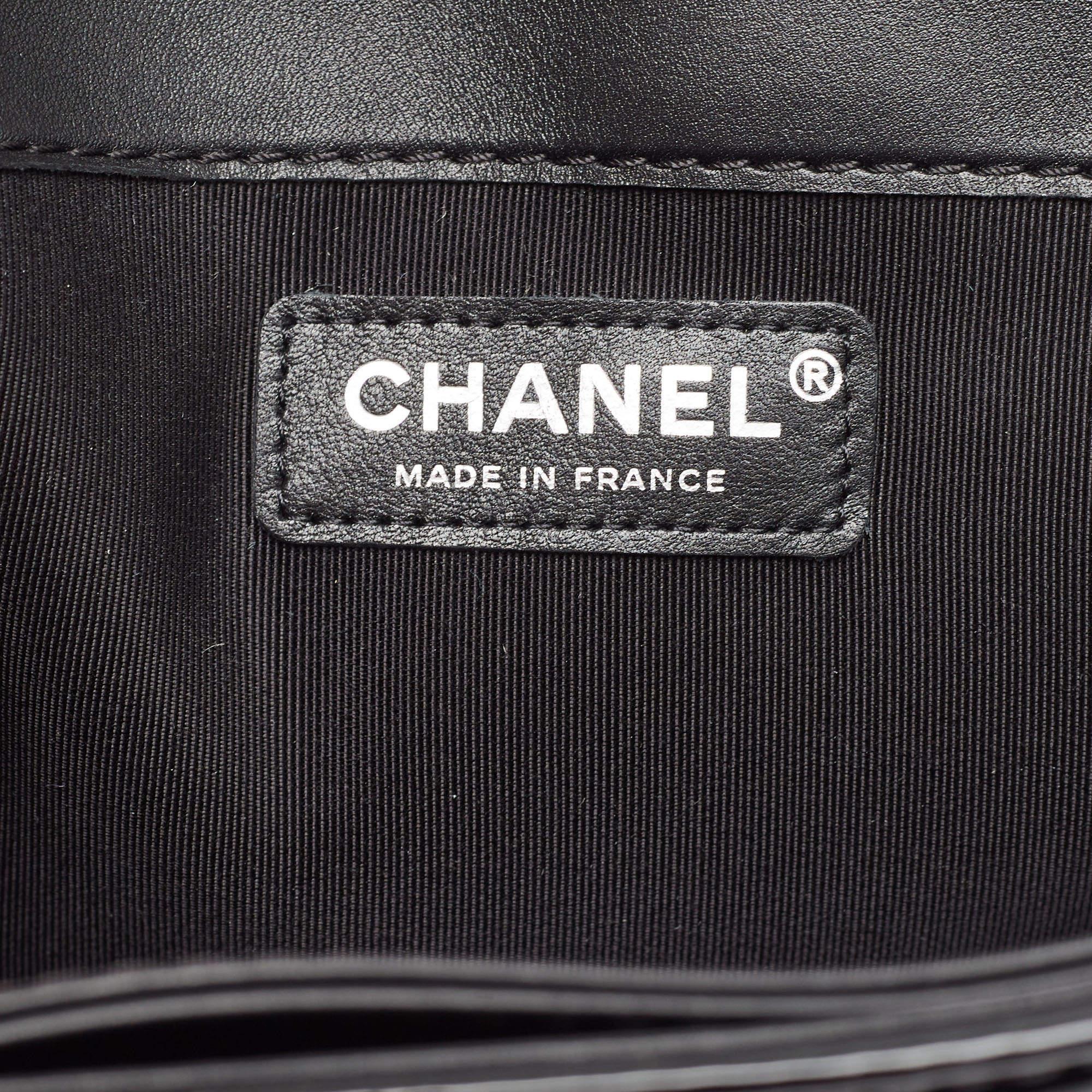 Chanel Black Patent Leather Large Reverso Boy Flap Bag For Sale 6