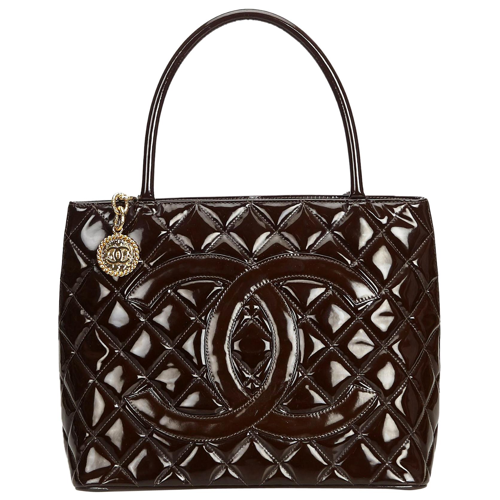Chanel Black Patent Leather Leather Medallion Tote France For Sale at 1stDibs