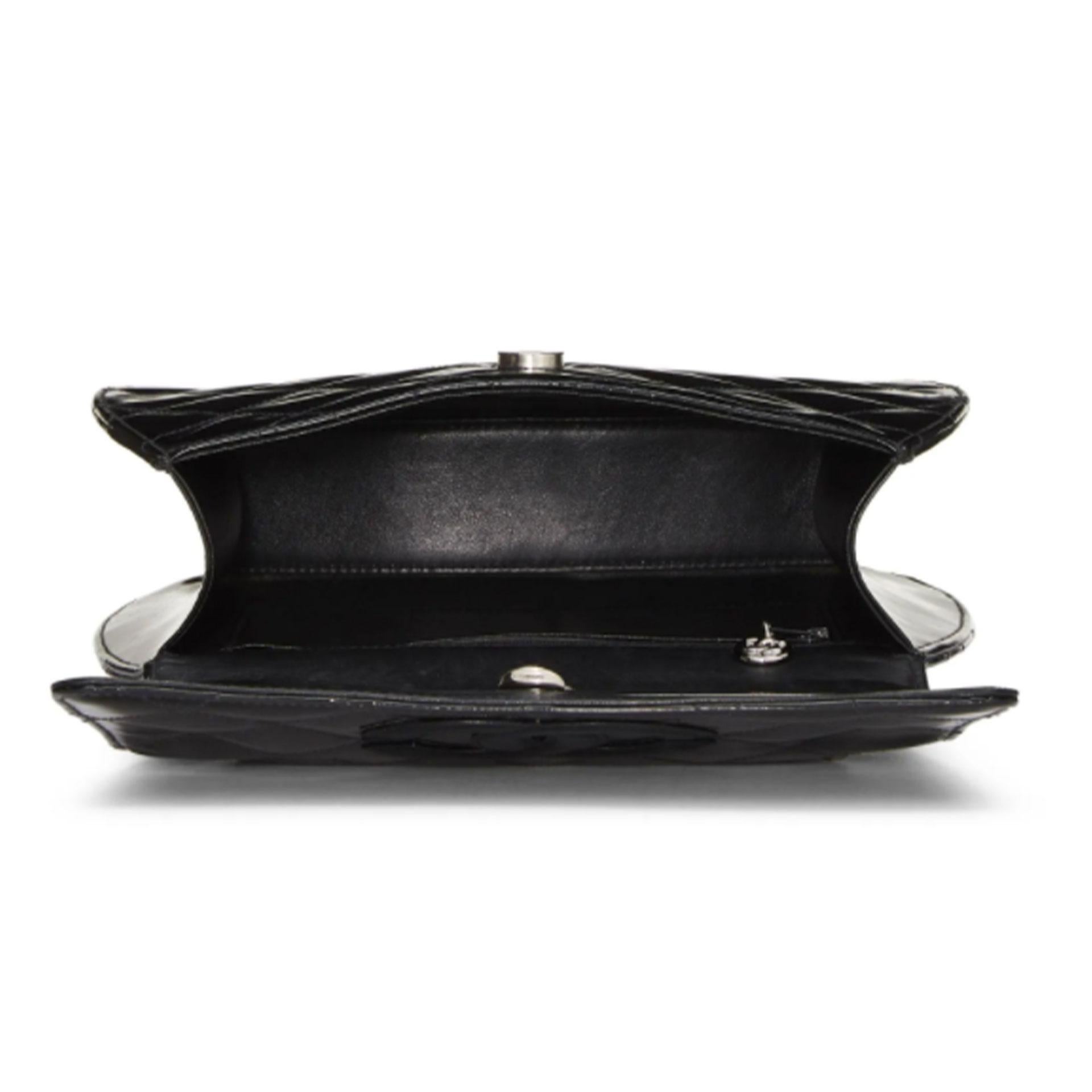 Chanel Black Patent Leather Name Plate Top Handle Shoulder Bag For Sale 3