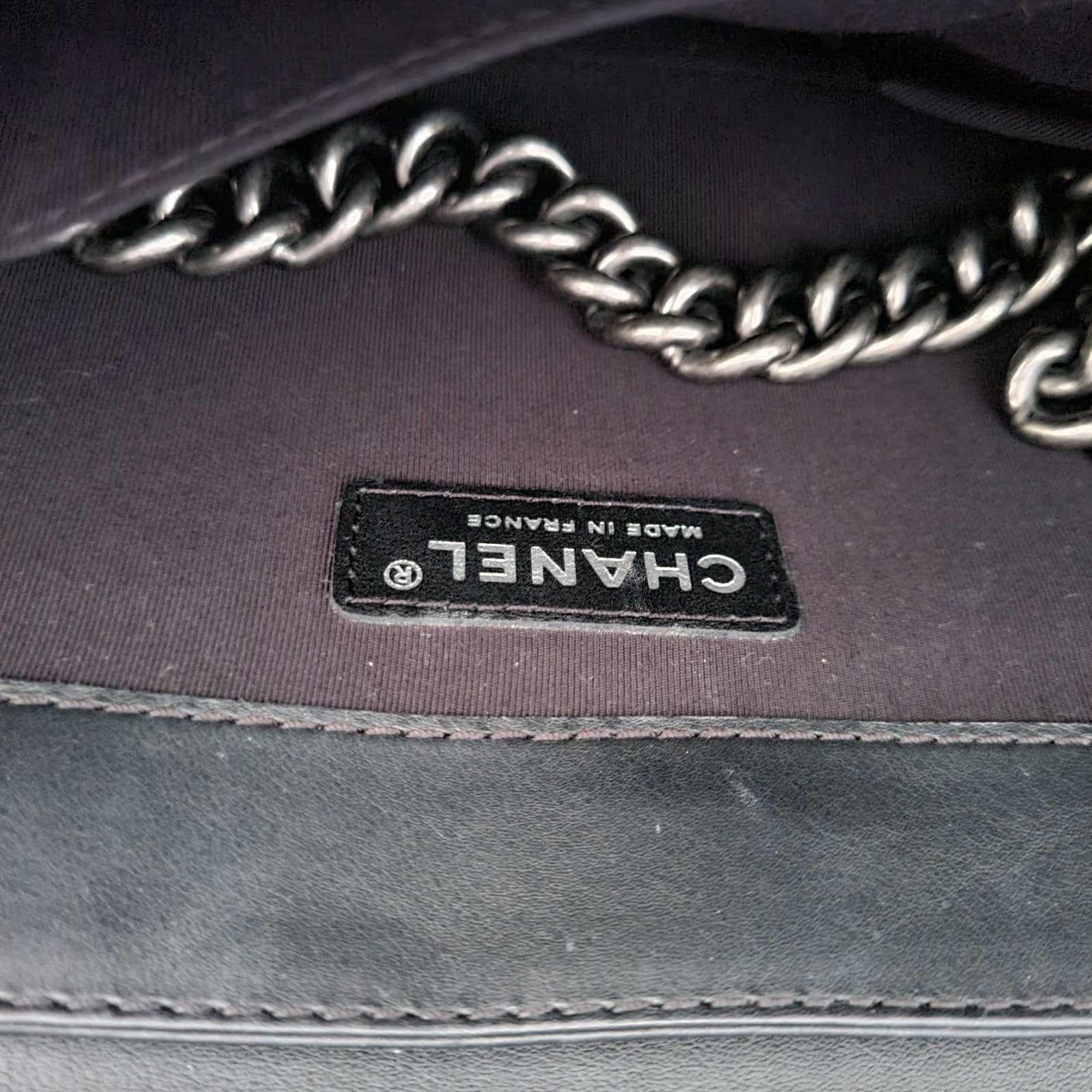 Chanel Black Patent Leather New Medium Boy Bag  10