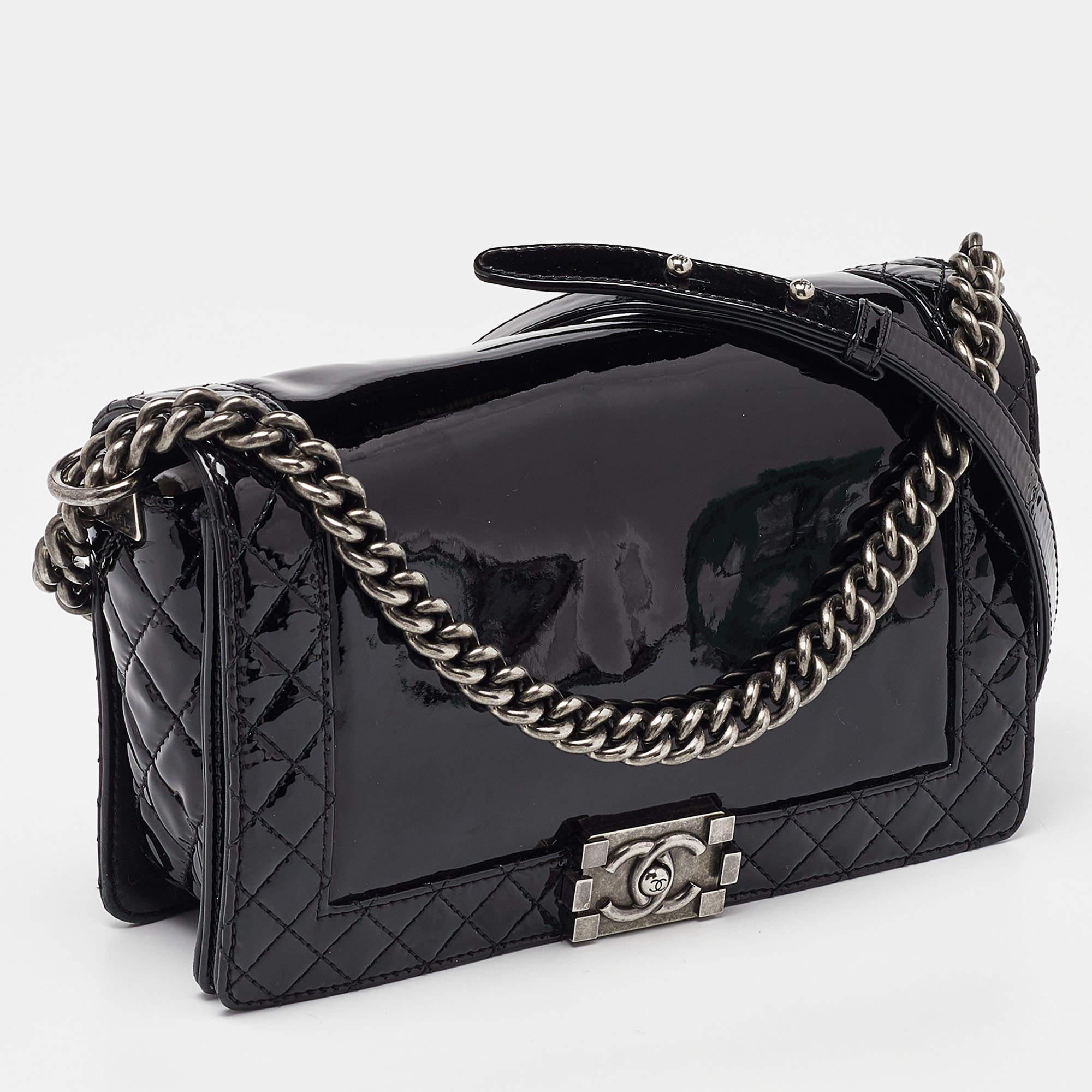 Chanel Black Patent Leather New Medium Reverso Boy Flap Bag In Good Condition For Sale In Dubai, Al Qouz 2