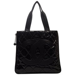 Chanel - Fourre-tout extensible Paris-Shanghai en cuir verni noir GST 