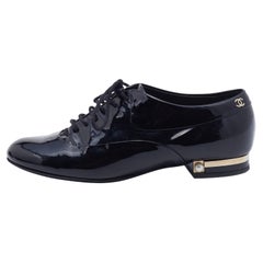 Chanel Black Patent Leather Pearl Embellished Lace Up Oxford Size 36.5