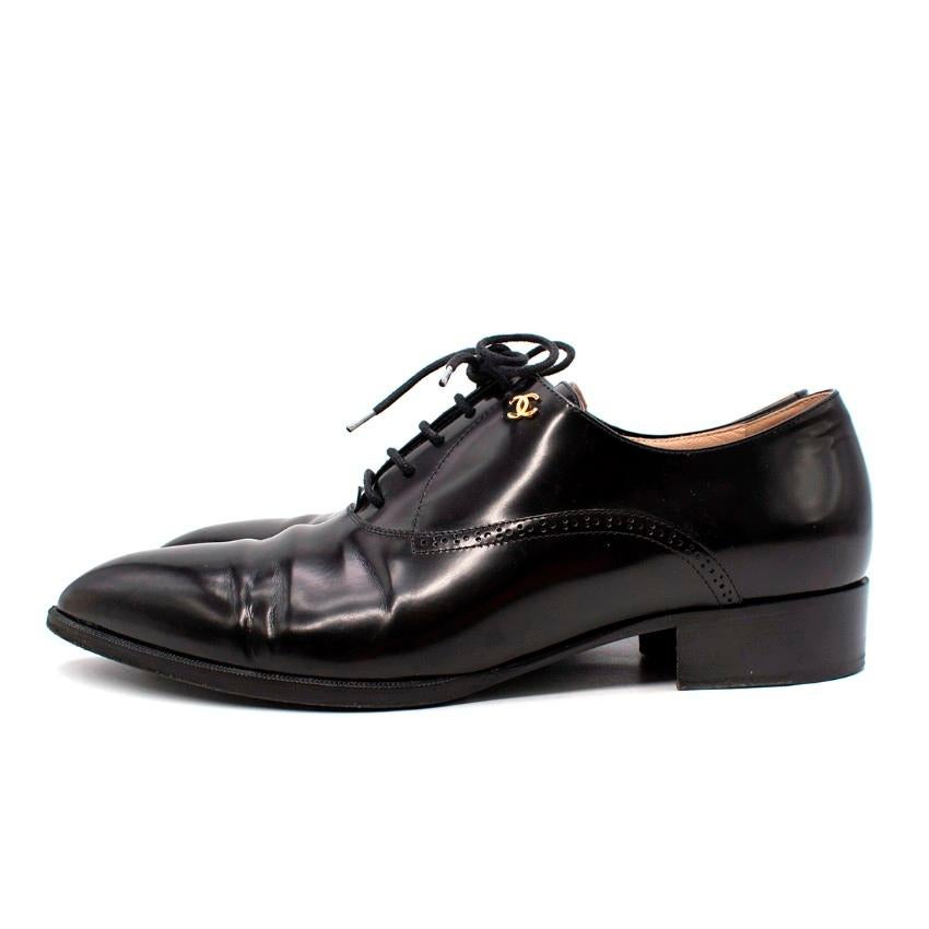 Women's Chanel Black Patent Leather Point Toe Lace Up Loafers For Sale