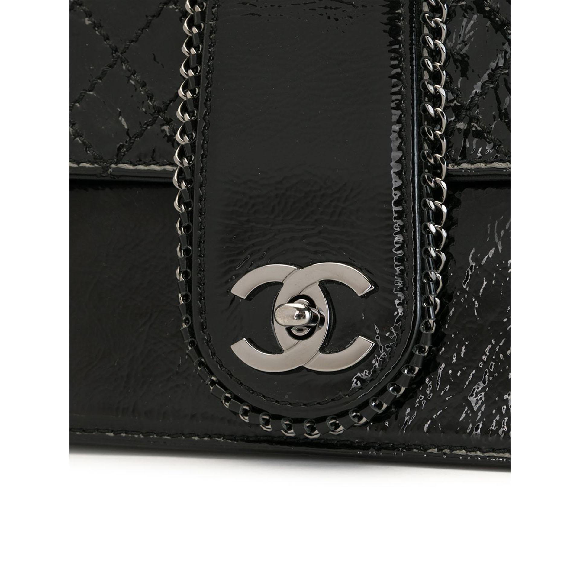 Chanel Black Patent Leather Quilted Double Chain Shoulder Bag For Sale 1