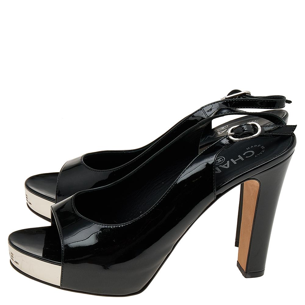 Chanel Black Patent Leather Slingback Platform Sandals Size 38.5 In Good Condition In Dubai, Al Qouz 2