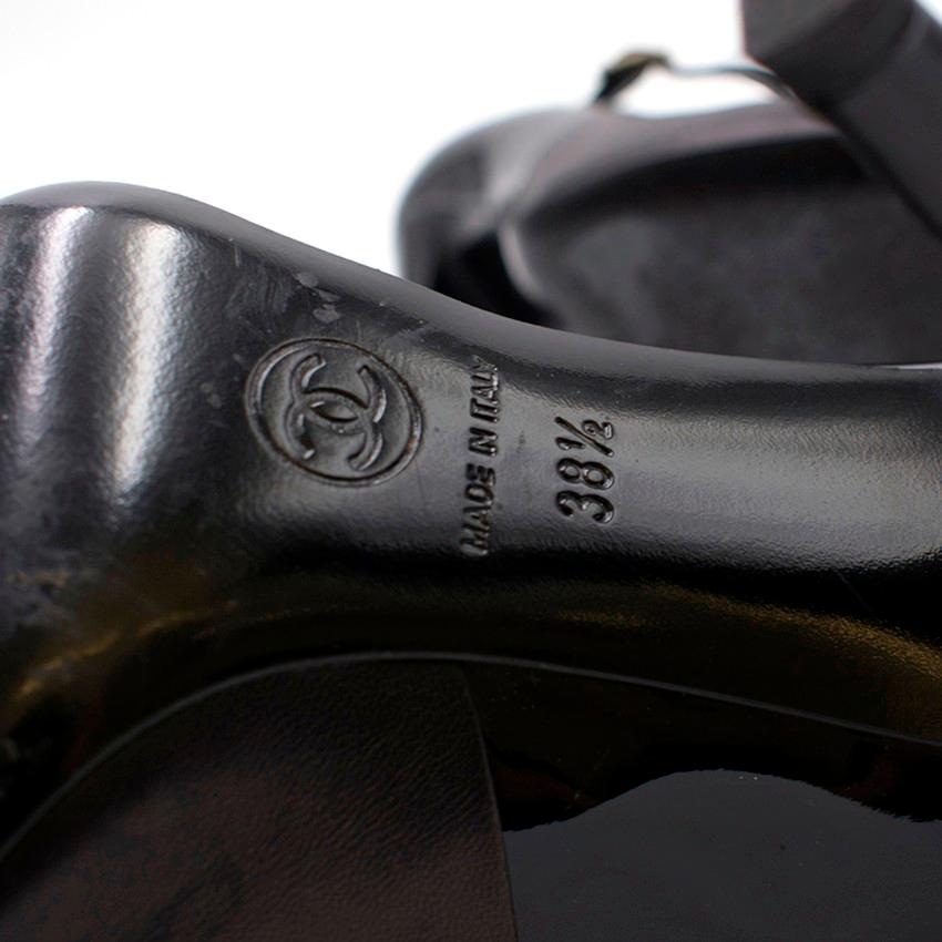 Chanel Black Patent Leather T-Strap Sandals 38.5 5