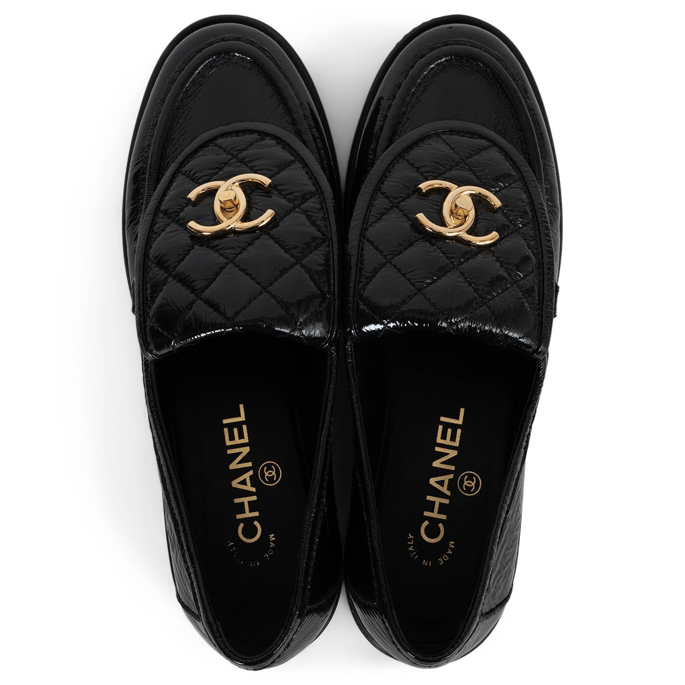 CHANEL black patent leather TURNLOCK Loafers Flats Shoes 38.5 1