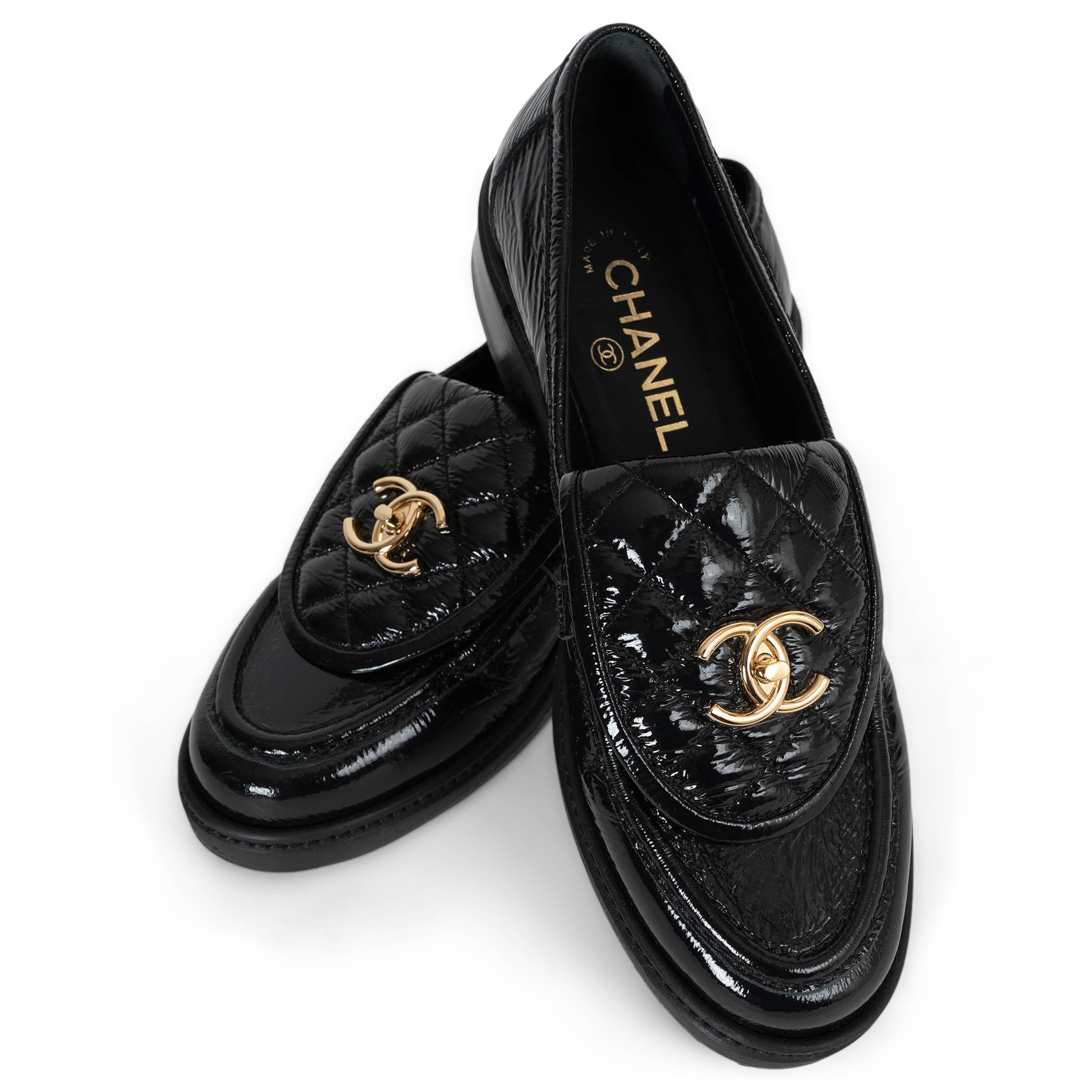 CHANEL black patent leather TURNLOCK Loafers Flats Shoes 38.5 2