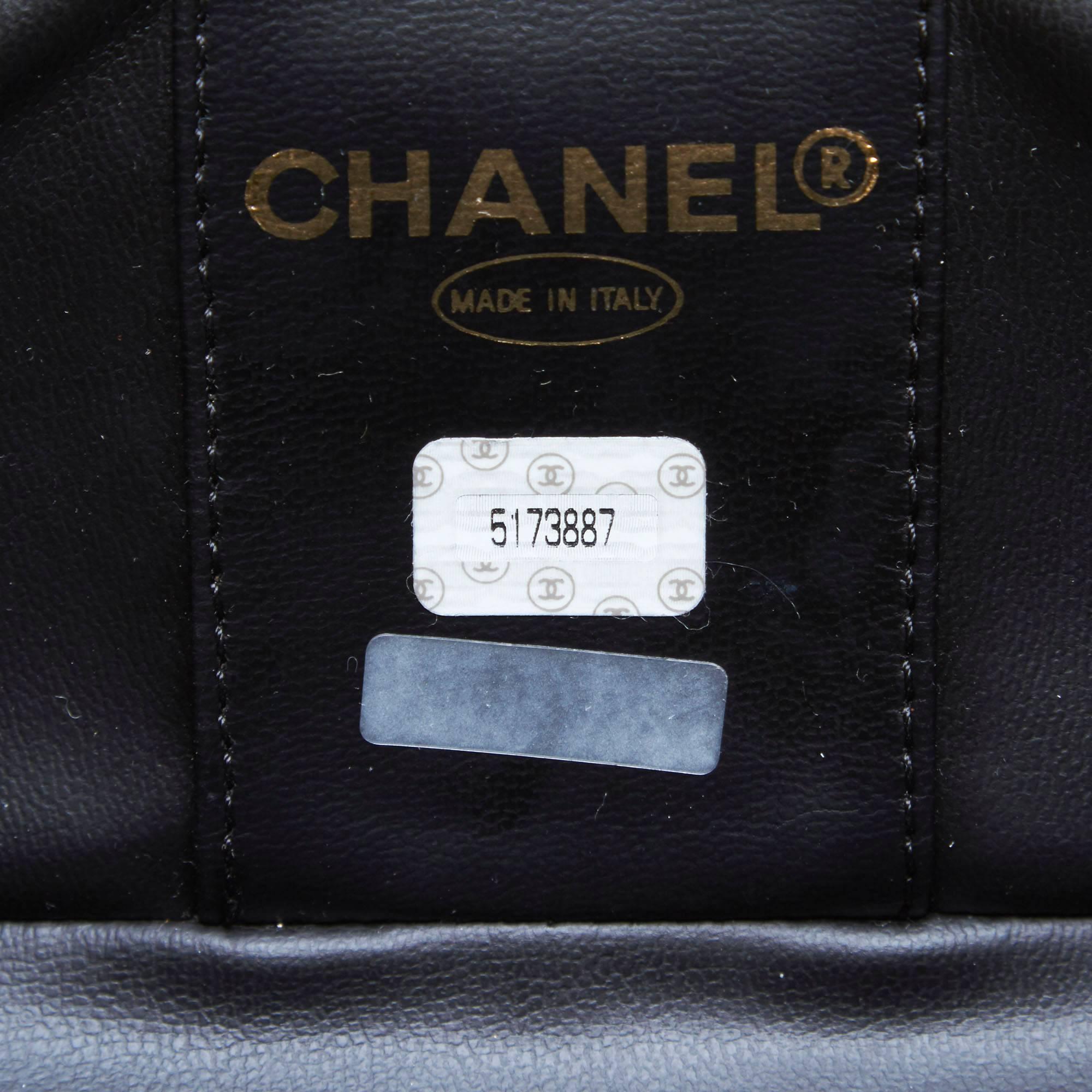 Chanel Black Patent Leather Vanity Bag 3