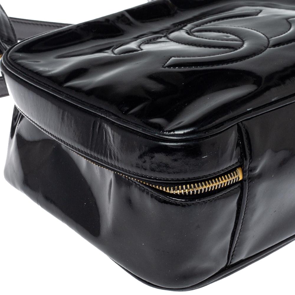 Chanel Black Patent Leather Vintage CC Vanity Case Top Handle Bag 5