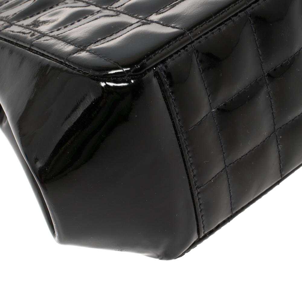 Chanel Black Patent Leather Vintage Chocolate Bar Kisslock Shoulder Bag 7