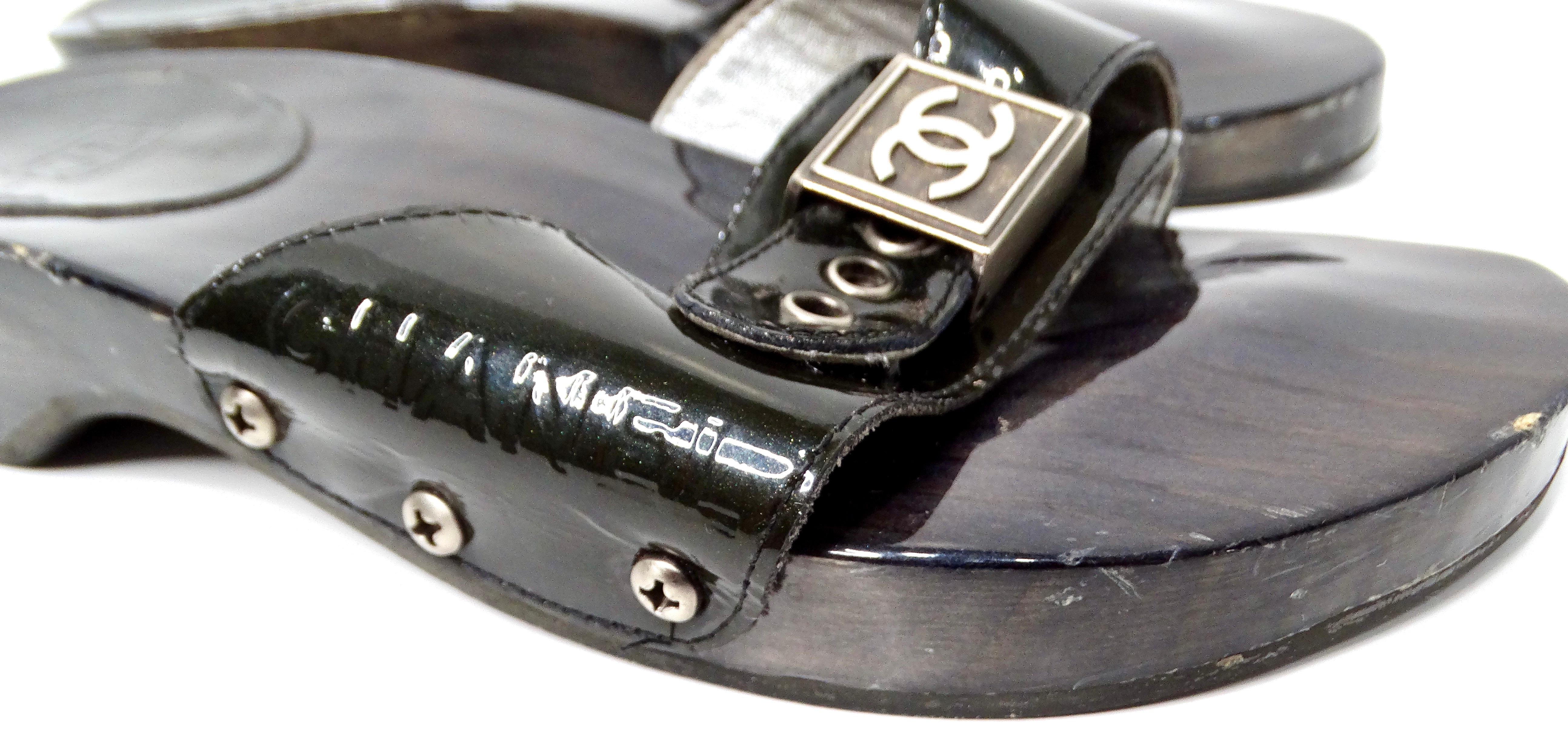 Chanel Black Patent Leather & Wood Clog Slides circa Y2K For Sale 6
