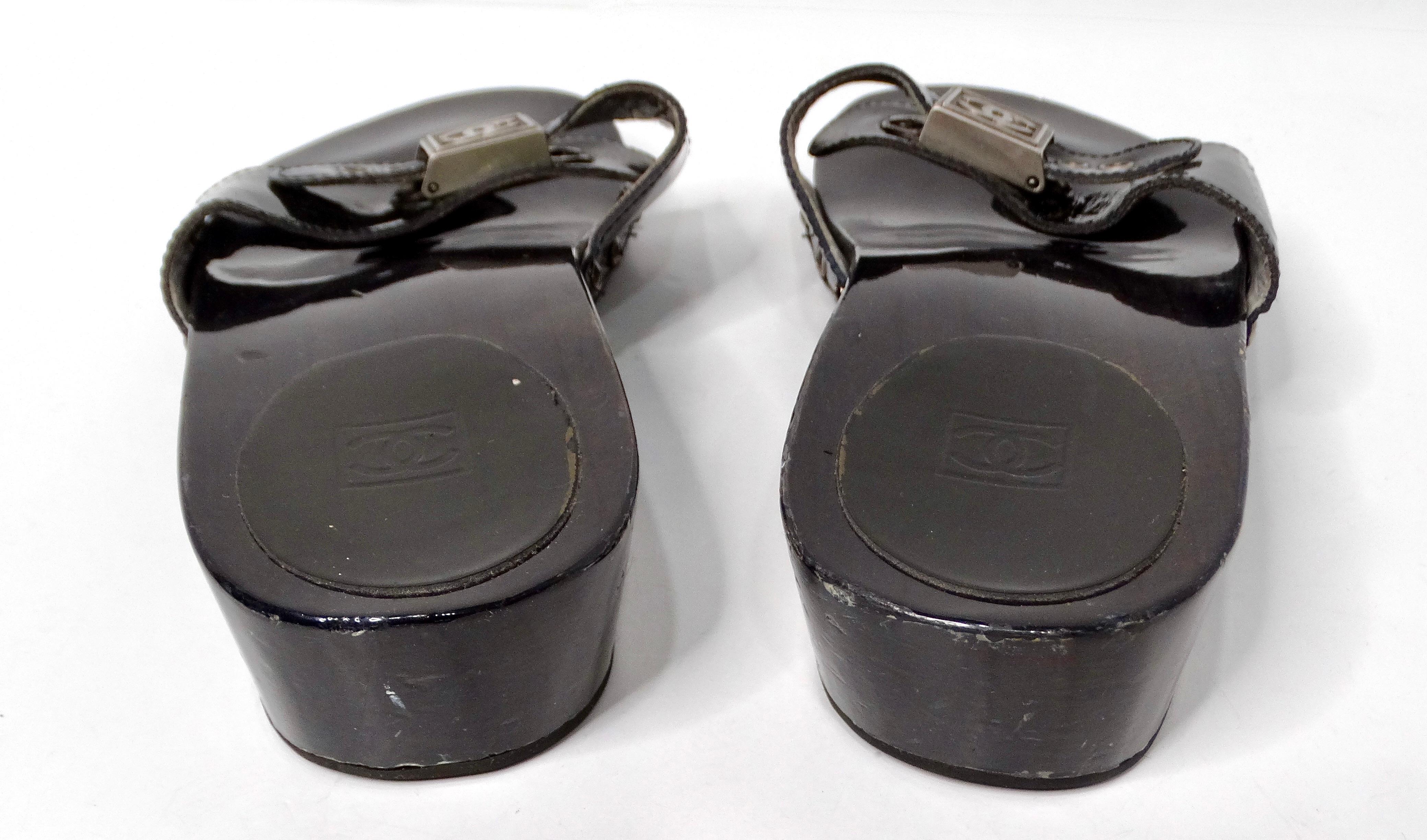 Chanel Black Patent Leather & Wood Clog Slides circa Y2K For Sale 3
