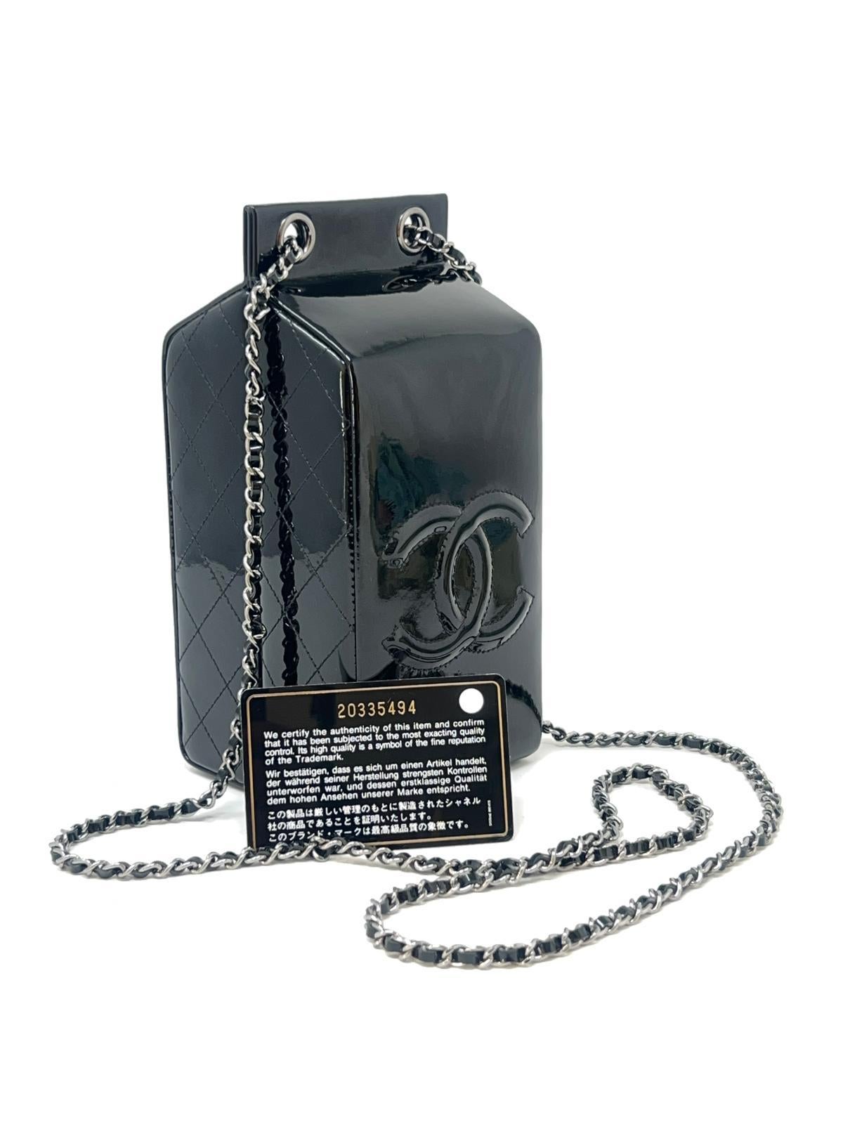Chanel Black Patent Milk Carton Bag Silver Hardware Fall / Winter 2014 en vente 10