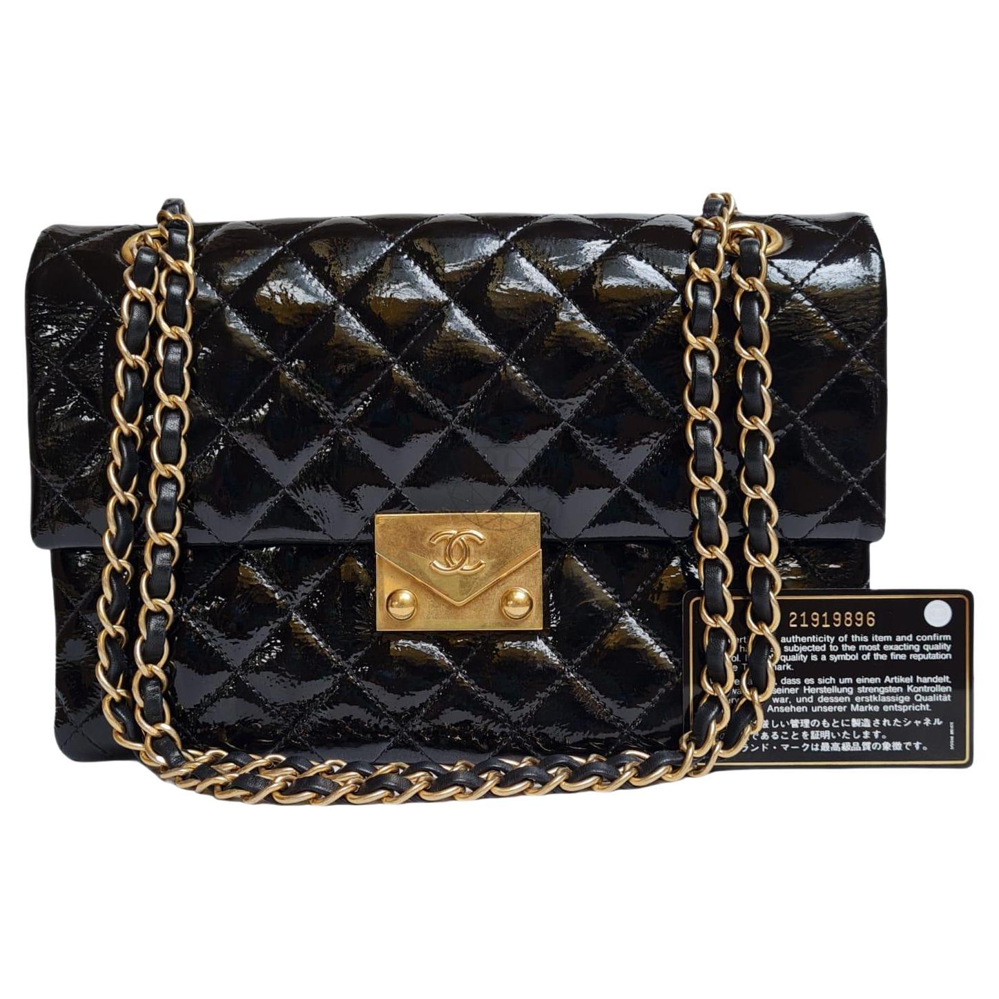 Chanel Black Patent Quilted Pagoda Accordion Medium Flap Bag For Sale