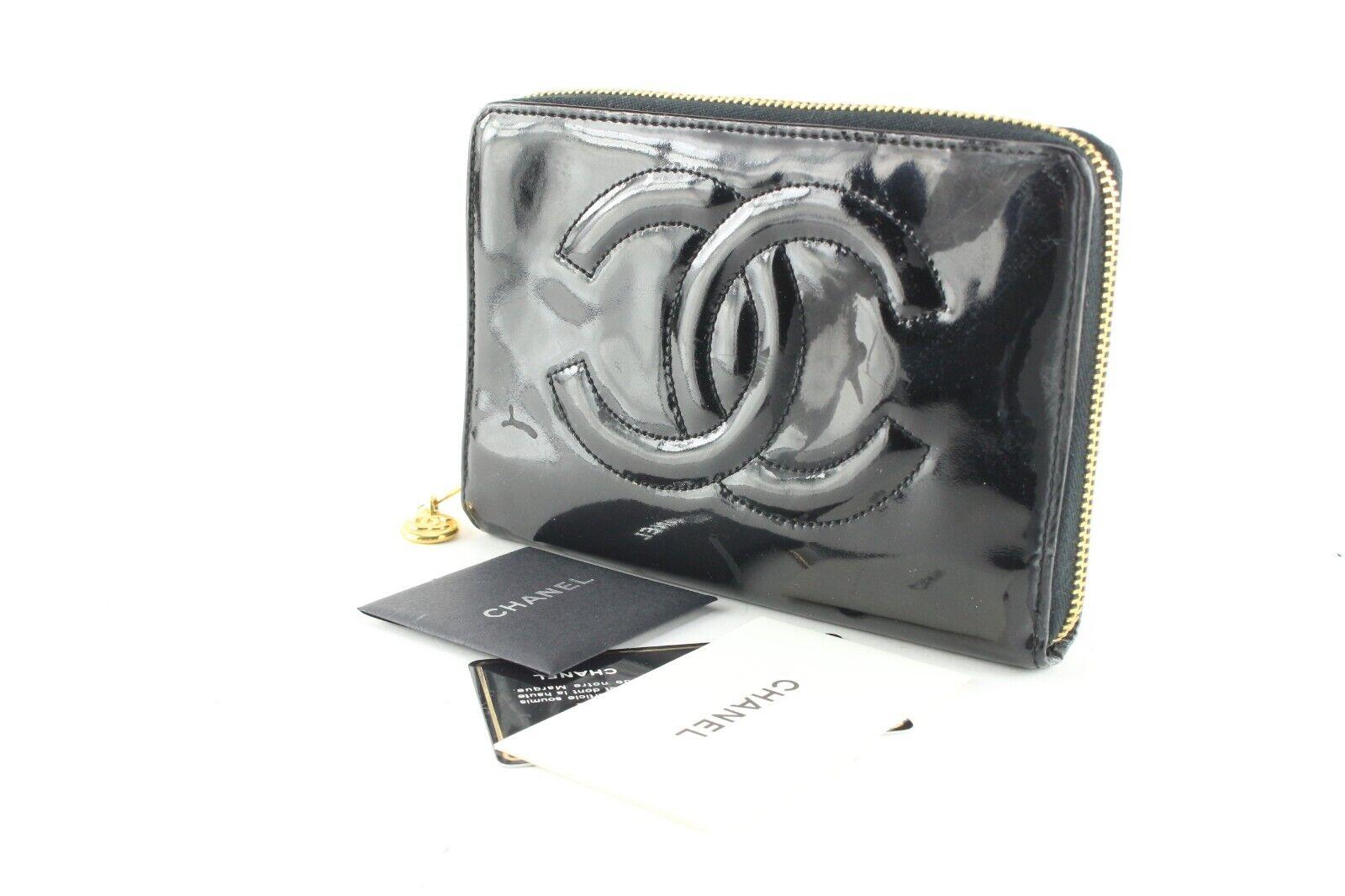 Chanel Black Patent Zip Case Pouch 1CC523K For Sale 8