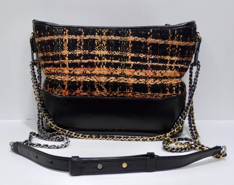 CHANEL Black/Peach Tweed and Leather Medium Gabrielle Hobo Bag – Vintage by  Misty