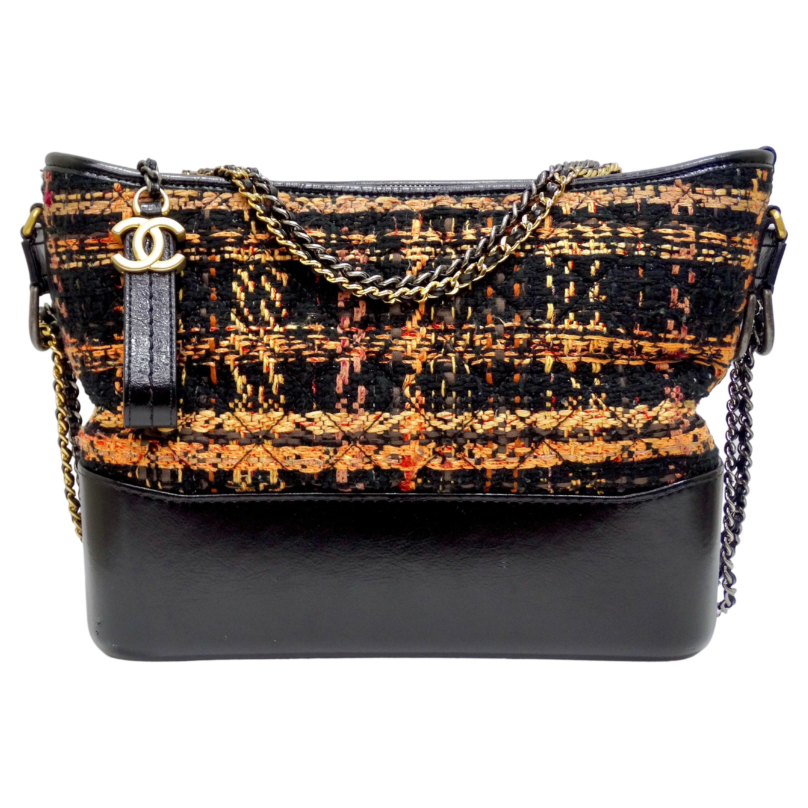 CHANEL Black/Peach Tweed and Leather Medium Gabrielle Hobo Bag For Sale at  1stDibs