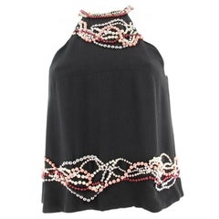 Top Chanel con perle nere
