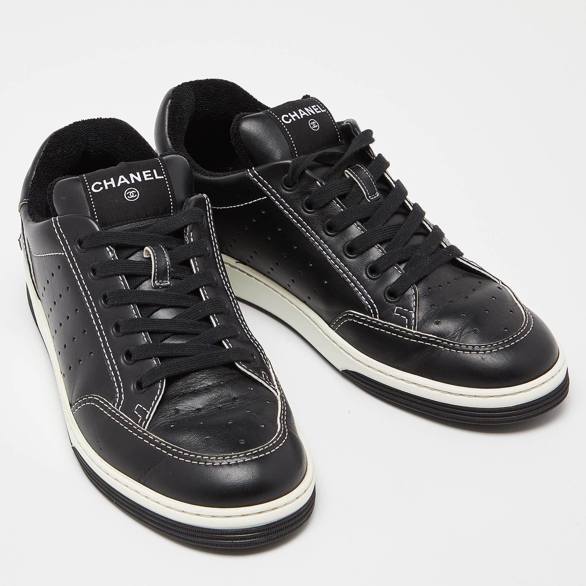 Chanel Black Perforated Leather Logo Low Top Sneakers Size 42 4