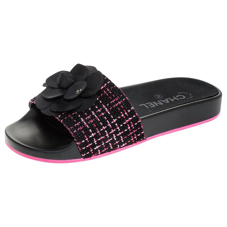 Chanel Black/Pink Camellia Tweed Slip On Slides Size 36 For Sale at 1stDibs