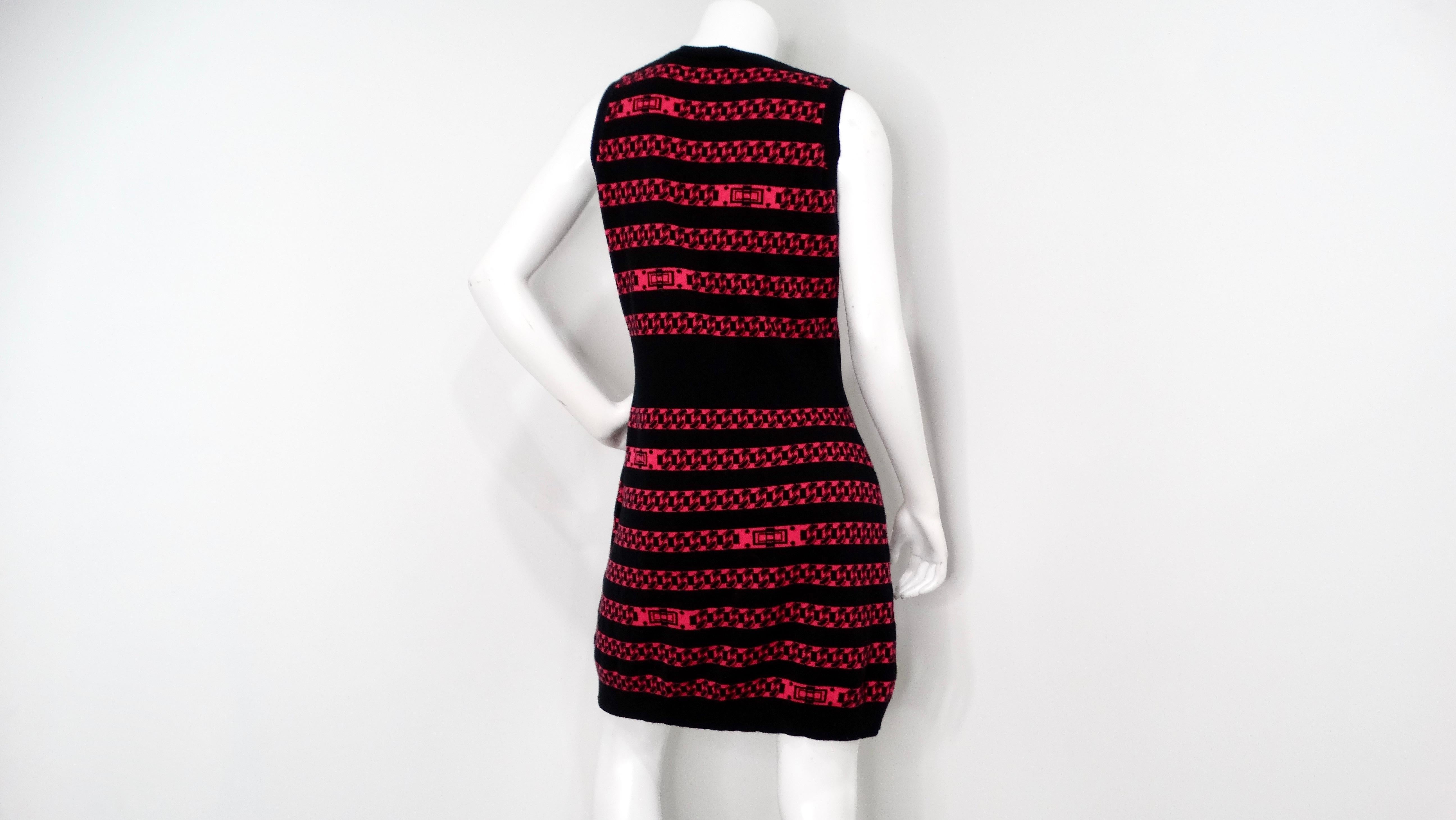 Chanel Black & Pink Chain Link Pattern Cashmere Sleeveless Mini Dress For Sale 2