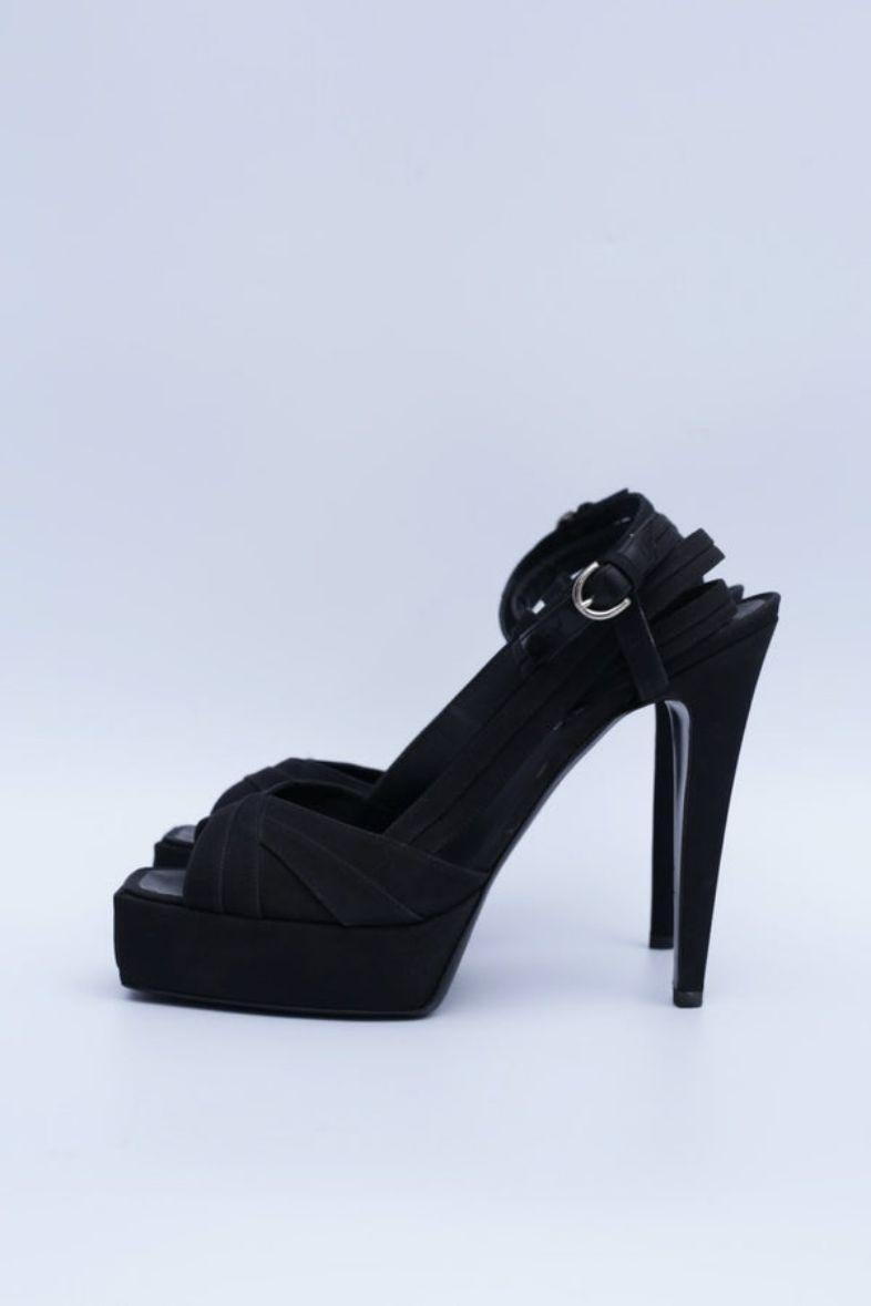 Women's Chanel Black Platform Shoes, Size 40 For Sale
