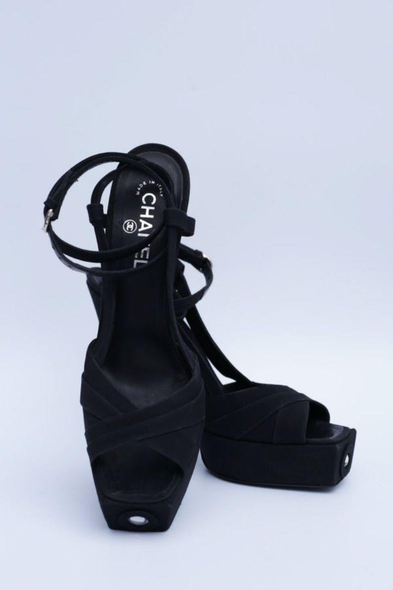 Chanel Black Platform Shoes, Size 40 For Sale 1