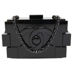 Chanel Schwarze Lego-Clutch aus Plexiglas mit Ziegelsteinen