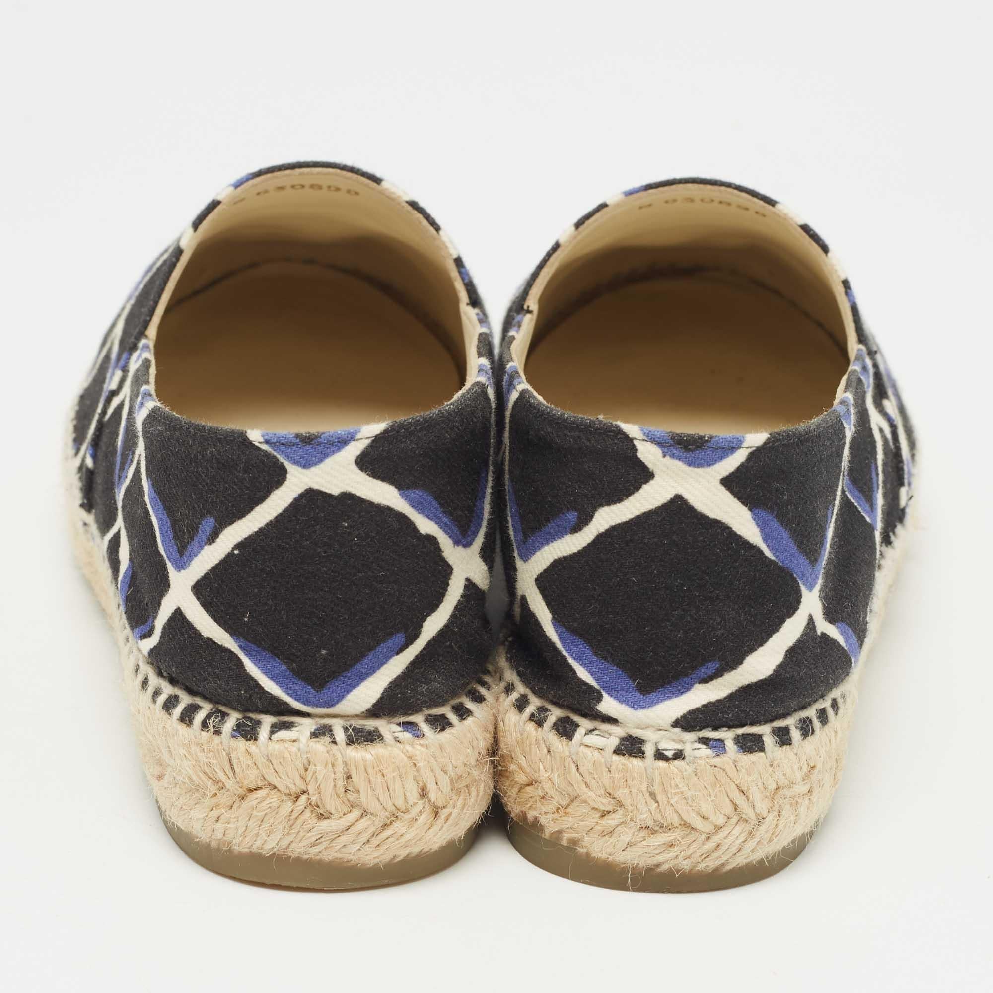 Chanel Black Printed Canvas CC Espadrille Flats Size 38 1