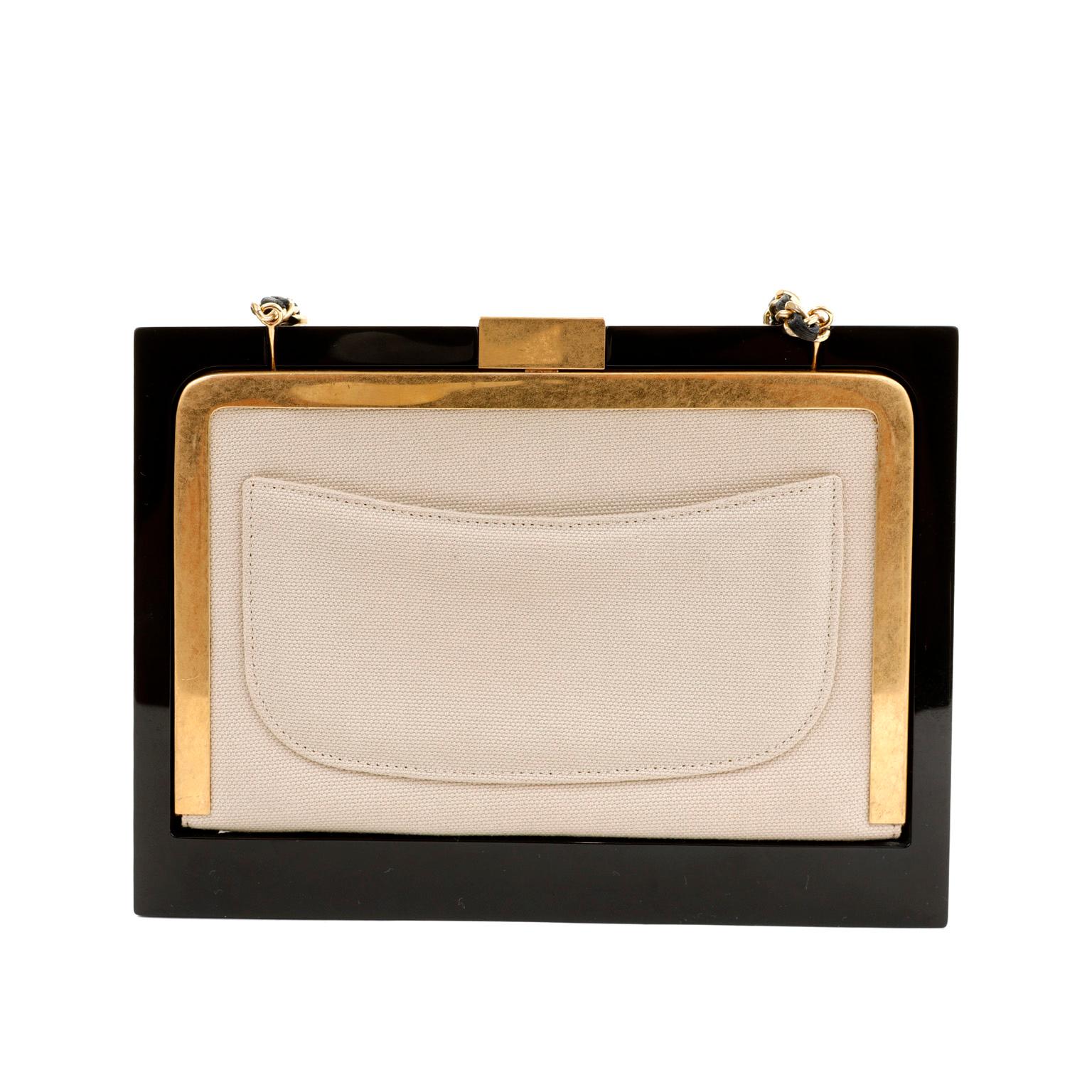 Chanel - Sac à bandoulière noir de la Collection Collectional Excellent état - En vente à Palm Beach, FL