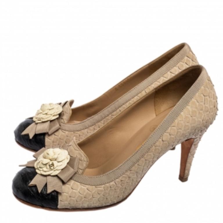 Brown Chanel Black Python Leather Camellia Bow Applique Round-Toe Pumps Size 37.5