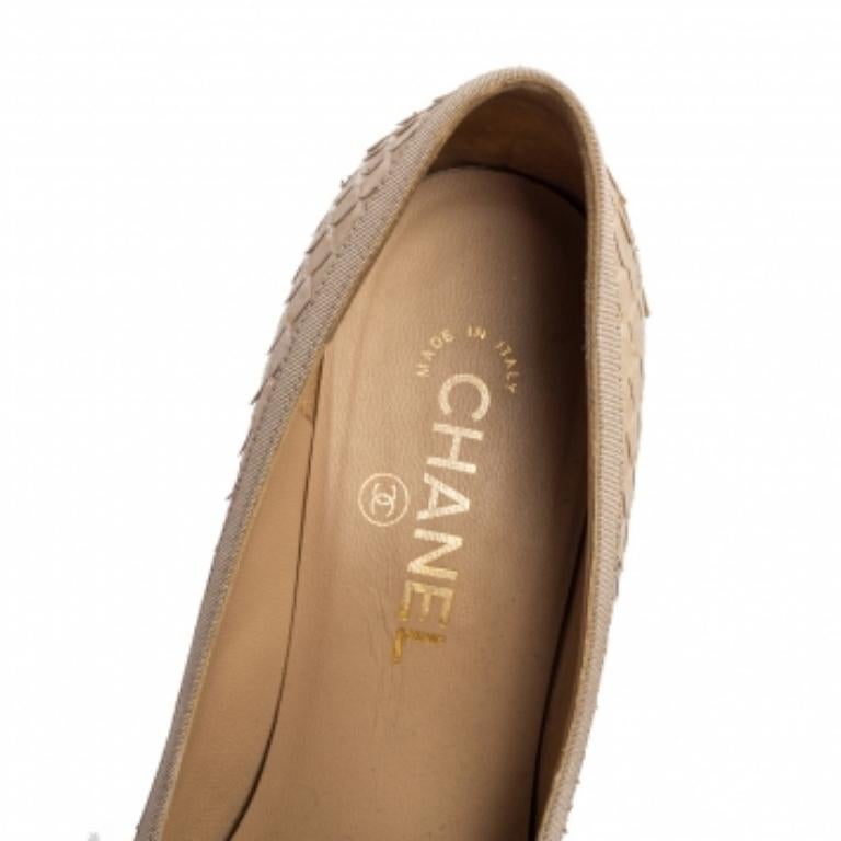 Chanel Black Python Leather Camellia Bow Applique Round-Toe Pumps Size 37.5 1
