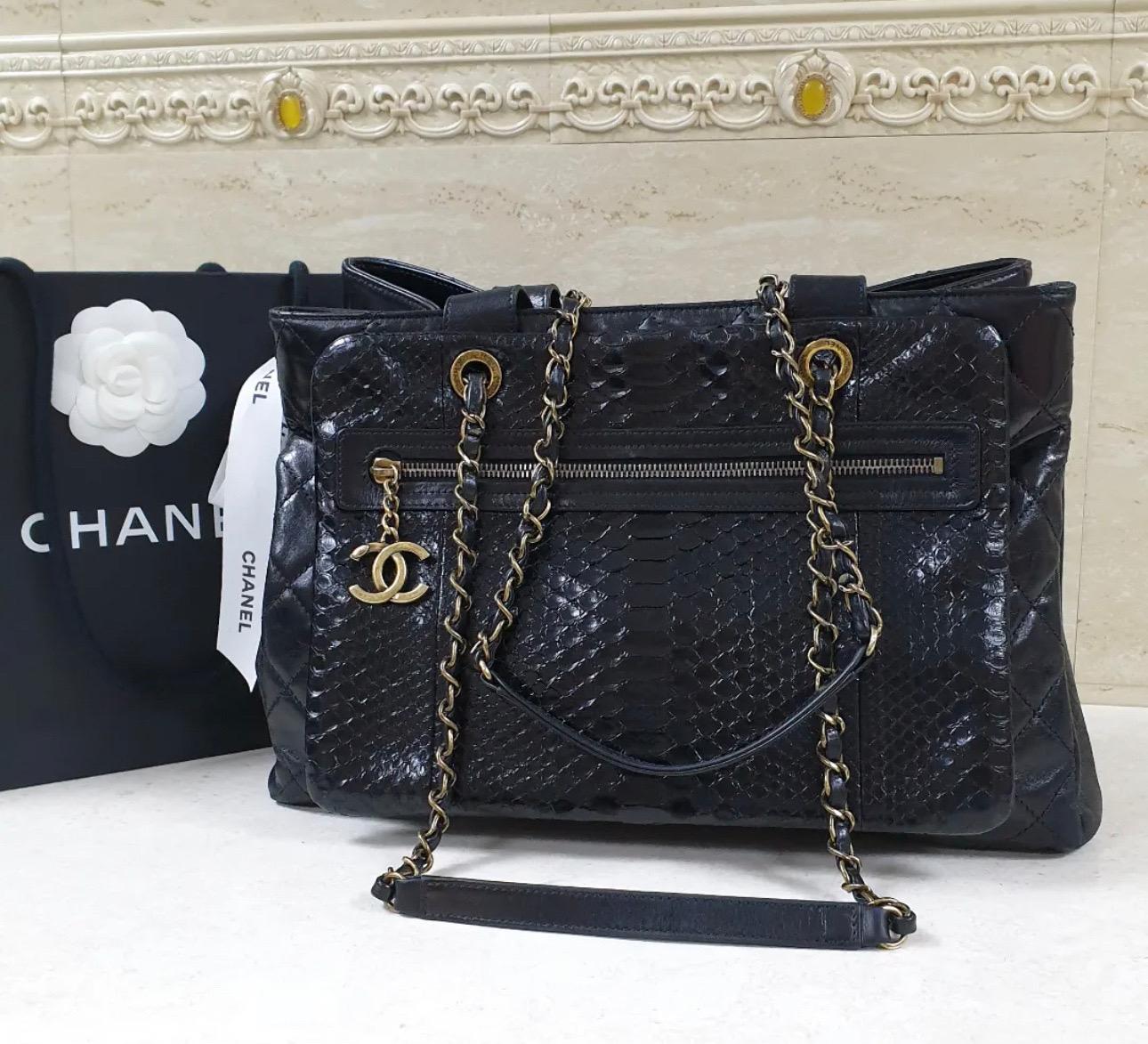 Chanel Black Python Quilted Lambskin Tote Bag 3