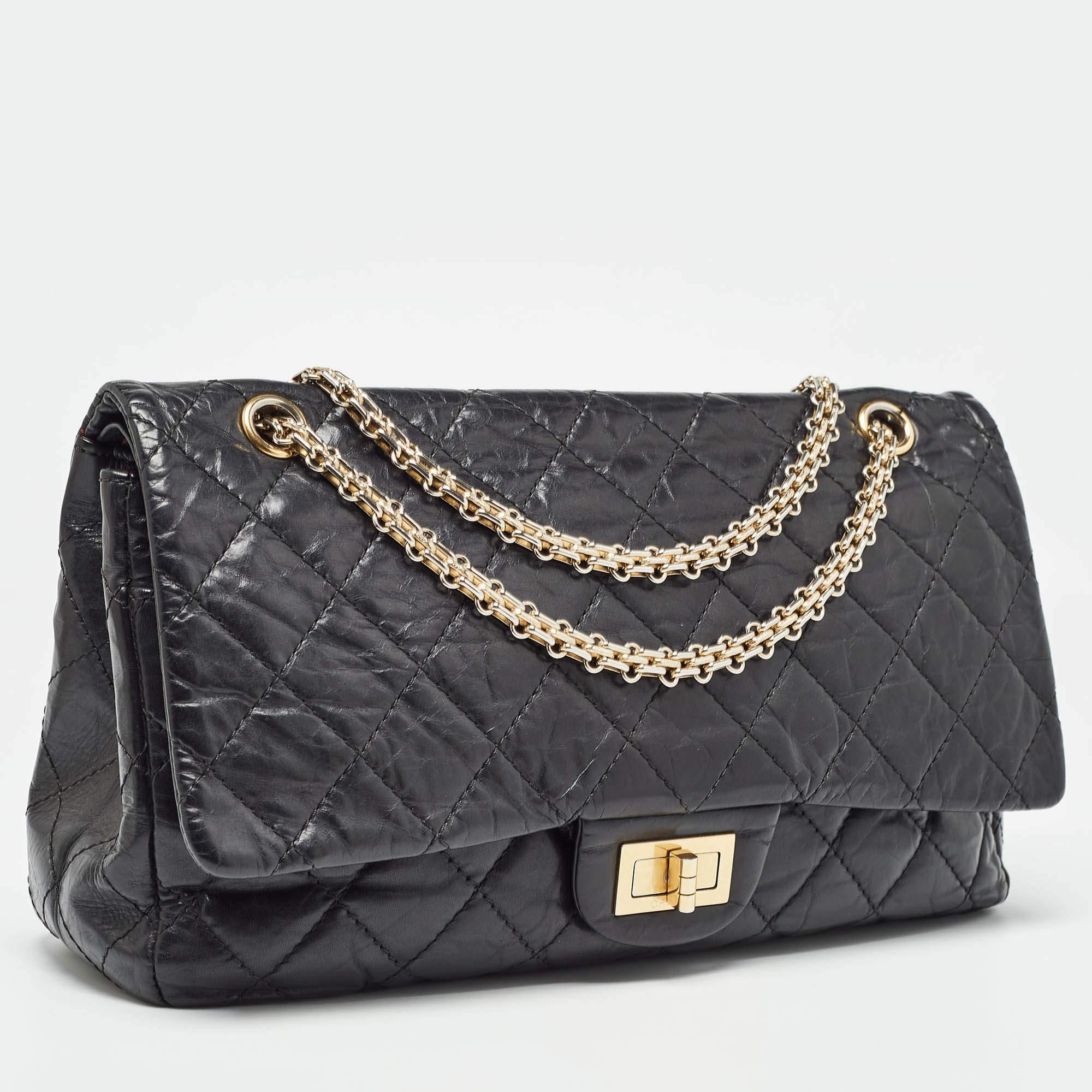 Noir Chanel - Sac à rabat 227 Reissue 2.55 en cuir vieilli matelassé noir en vente