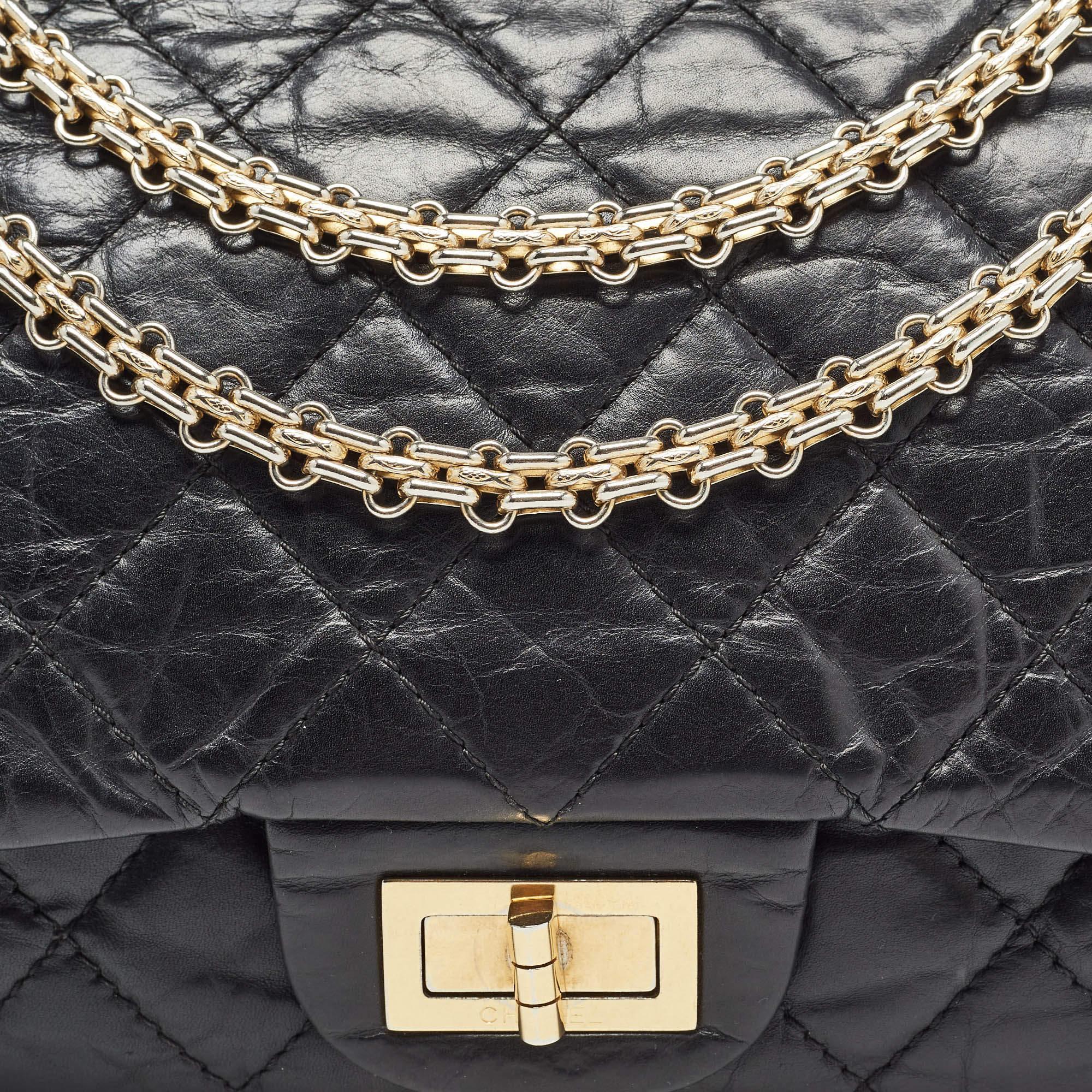 Chanel - Sac à rabat 227 Reissue 2.55 en cuir vieilli matelassé noir Pour femmes en vente