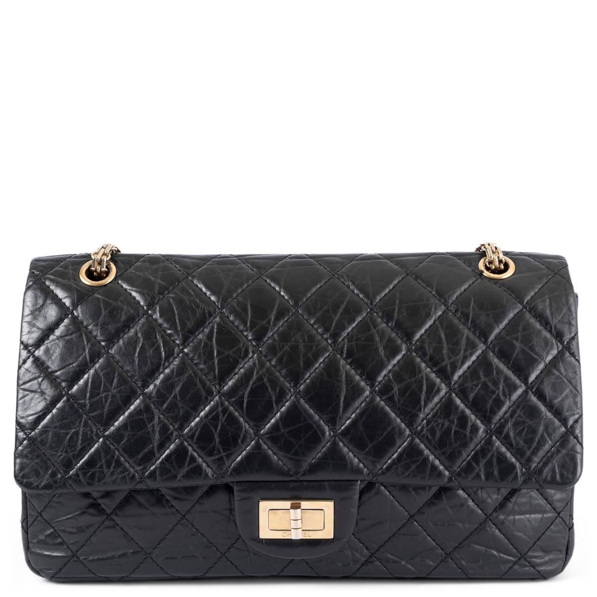 CHANEL black quilted aged leather 2.55 227 REISSUE MAXI FLAP Shoulder Bag For Sale